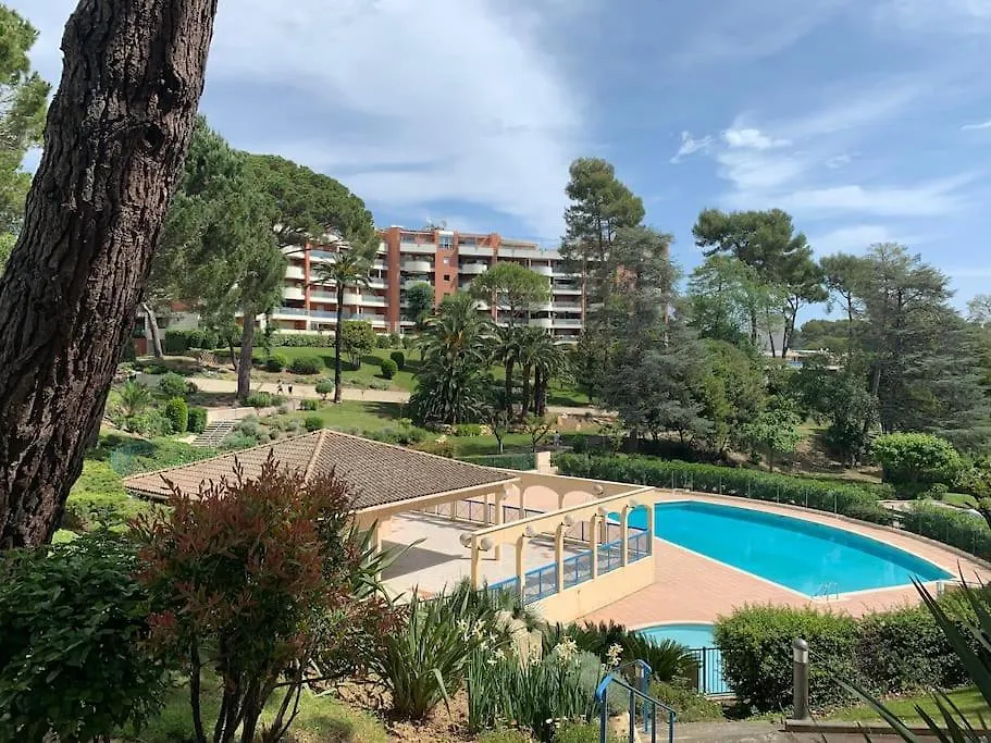 דירה קאן Confortable 2P 50M2 Dans Beau Parc,Piscine,Tennis