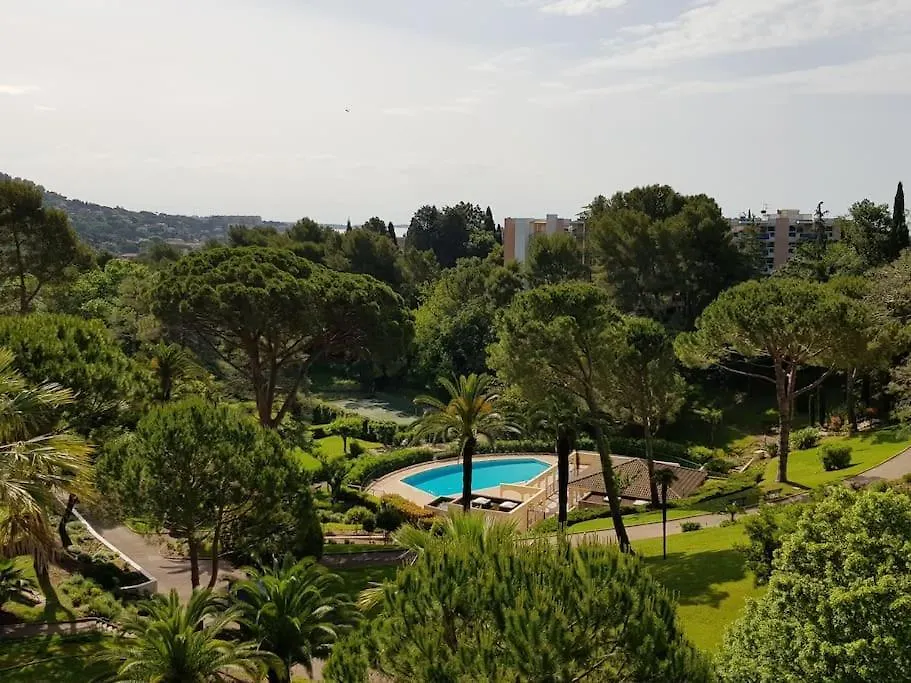 קאן Confortable 2P 50M2 Dans Beau Parc,Piscine,Tennis דירה